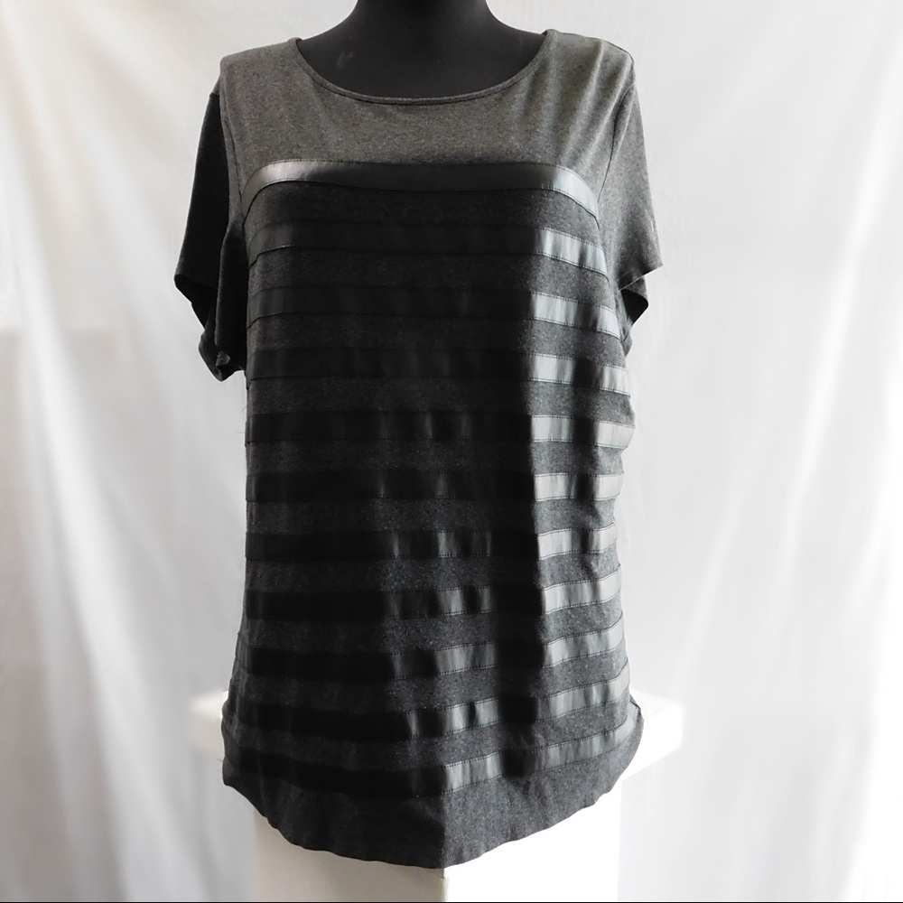 Vince Camuto Short Sleeve T-Shirt